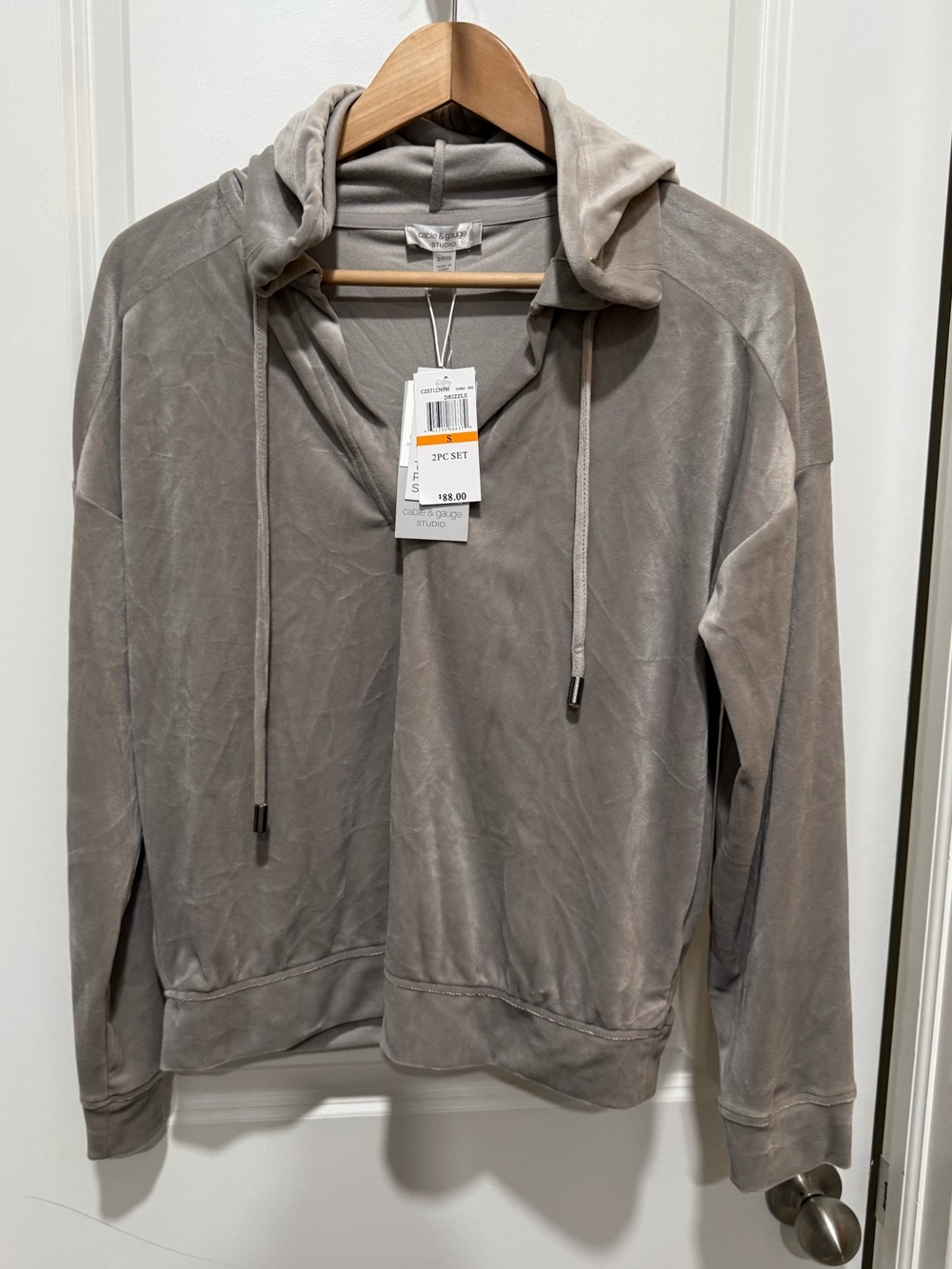 Cable & Gauge V-neck Velour Drawstring Hooded Pullover Sweater Gray Small